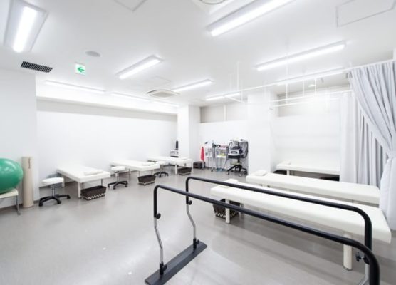六本木整形外科・内科クリニック 診察室