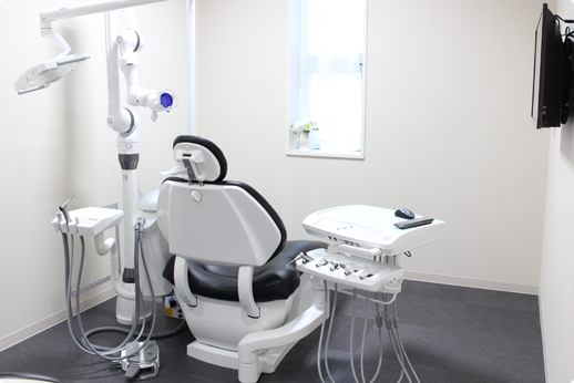 ひがみ歯科立川クリニック 完全個室の診療室の写真