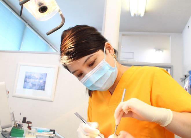 アイエスビル歯科医院 仙川 女性歯科医師