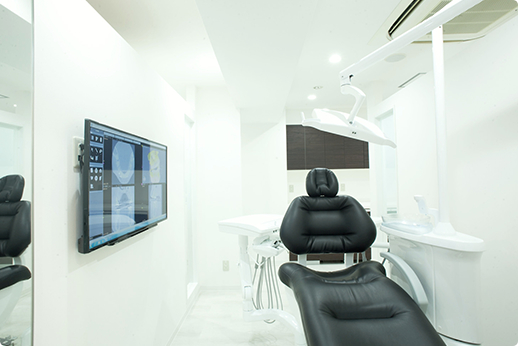 赤坂クレール歯科クリニック 完全個室の診療室の写真