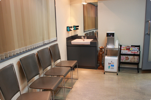 ヒロ歯科クリニック 待合室