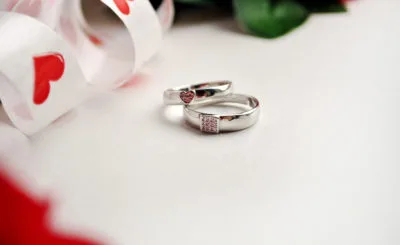 【格安あり】聖蹟桜ヶ丘駅で婚約指輪・結婚指輪が買えるジュエリーショップまとめ