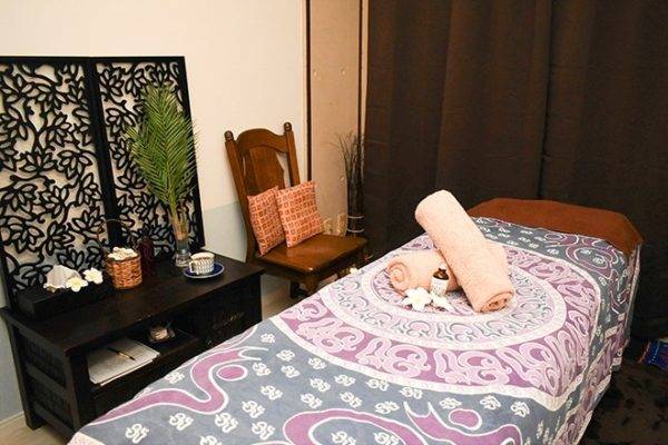 Relax Massage Salon Lótus 施術室 新宿
